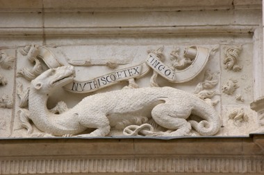 nutrisco et extingo